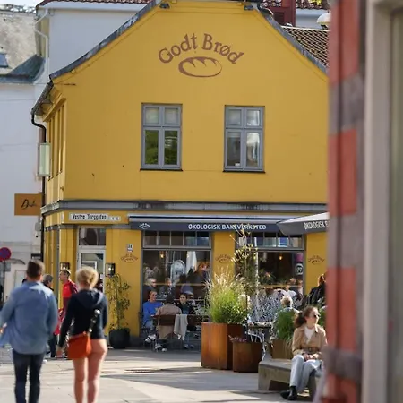 Explore The City! I 500m To Torget I Self Check-in Bergen