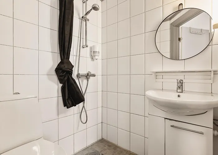 Explore The City! I 500m To Torget I Self Check-in Apartment